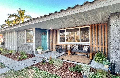 Venetian Way Maison | WATERFRONT COCOA BEACH HOME, POOL, KAYAKS, & MANATEES