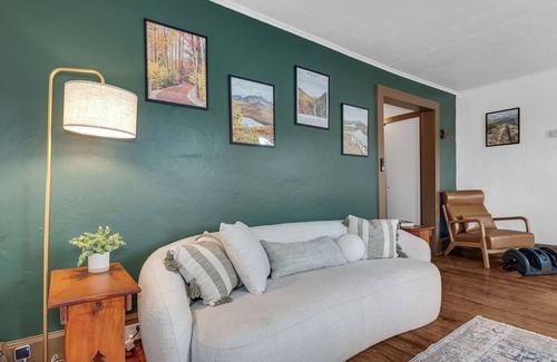 Wilmington Appartement | Waterfront condo and Whiteface Mountain Views