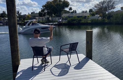 Apollo Beach Copropriété | Waterfront condo, gated, dock, lanai, newly remodeled, single story, 2 bd /2 ba.