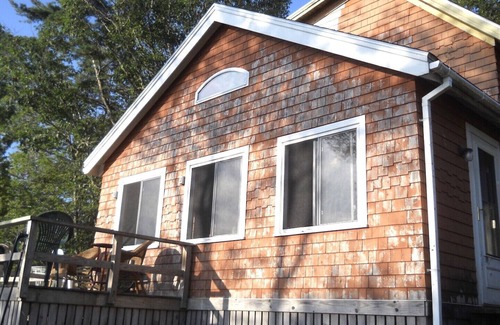Southport Cottage | Cottage Waterfront avec une vue imprenable sur la capitale et l'île brûlée