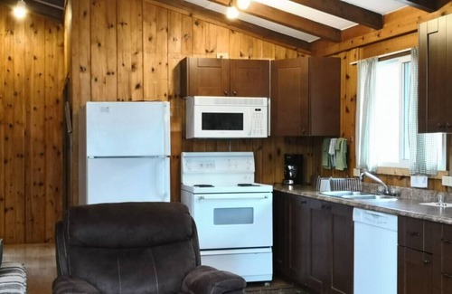 Seguin Cottage | Chalet Water Front, près de Muskoka et de Parry Sound - Chalet de 3 chambres à coucher avec quai privé