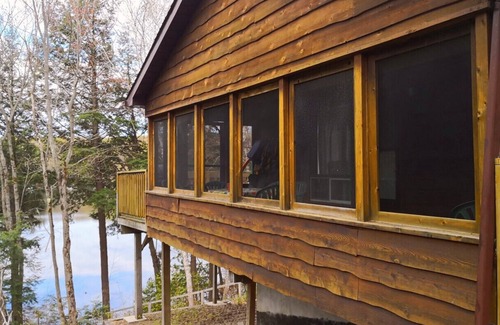 Seguin Cottage | Chalet Water Front, près de Muskoka et de Parry Sound - Chalet de 3 chambres à coucher avec quai privé