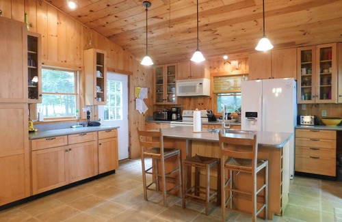 Standish Chalet De Ski | Waterfront Cottage on Frye Island with Sandy Beach and Stunning Sunrises!