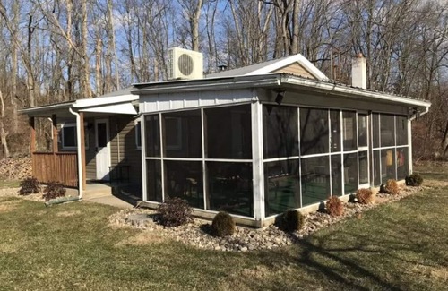 Swengel Cottage | Charmant chalet au bord de l'eau sur un coin de rue