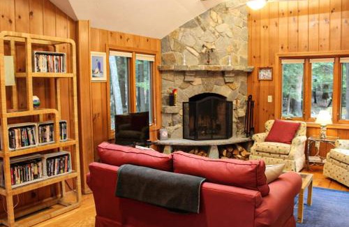 Meredith Maison | Waterfront Delight near Fish Cove