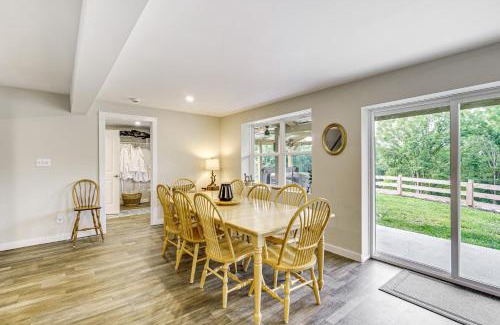 Cub Run Maison | Waterfront Escape in Cub Run with Deck and Hot Tub!