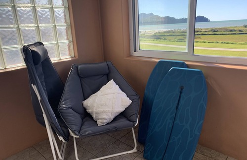 Whitianga Appartement | Waterfront fabulous view, spacious studio, heated pool & 10 mins walk into town.