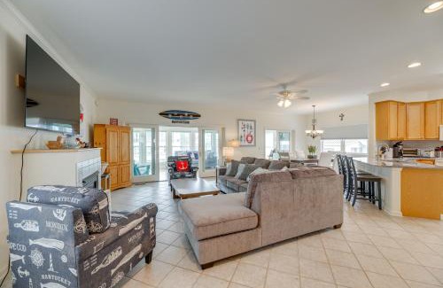 Keen-Wik On the Bay Maison | Waterfront Gem with Dock 3 Mi to Fenwick Island Fun