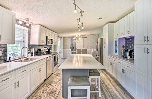 Georgetown Maison | Waterfront Georgetown Home w/ Dock & Large Porch!