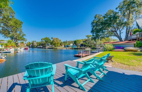 Weeki Wachee Gardens Maison | Waterfront Getaway with Private Dock and Slip