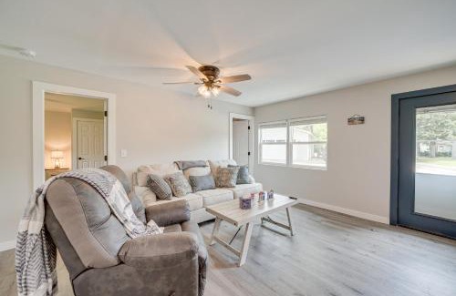 Grove Maison | Waterfront Grove Retreat with Dock Cedar Ridge