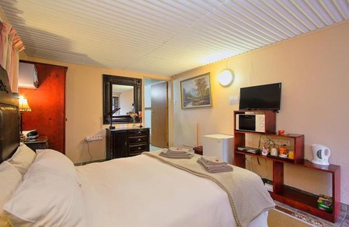 Carolina Maison | Waterfront Guest House