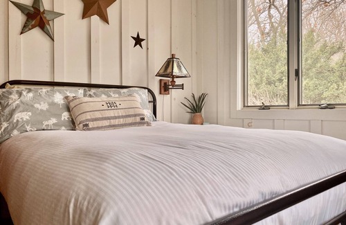 Morrisville Cabine | Spectaculaire Waterfront Getaway dans un pavillon confortable sur le fleuve Delaware + Canal
