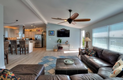 Cutthroat Harbor Estates Maison | NOUS SOMMES COMPLÈTEMENT REMODELED DEPUIS IRMA ET PRÊTS POUR VOUS APPRÉCIER