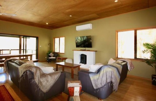 Sanctuary Point Maison | Waterfront Hideway - Sanctuary Point - Free linen