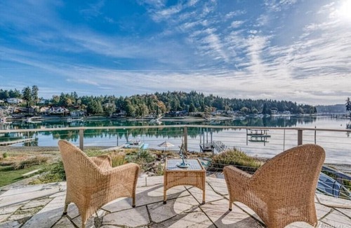 Gig Harbor Maison | Waterfront high end home-dock, hot tub fun
