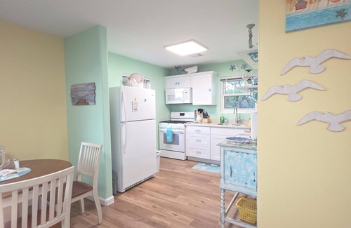 Dickinson Maison | Waterfront home, 300' Fishing Pier w/Boat & Jet Ski Docks Between Kemah & Galv
