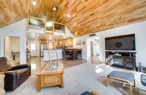McGrann Maison | Waterfront Home: Allegheny River Access, Dock Slip