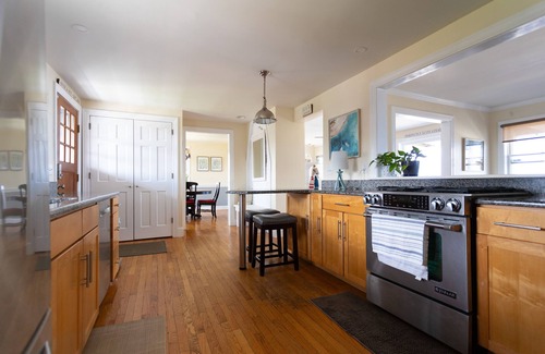 Scituate Maison | Waterfront home for family getaways