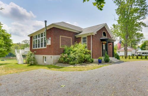 Ouaquaga Maison | Waterfront Home with Deck and Canoe in Afton