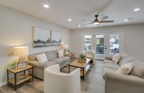 Hot Springs Maison | Waterfront Hot Springs Home with Dock and Porch!