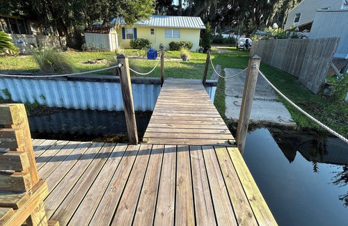 Fort McCoy Maison | Waterfront Lake House
