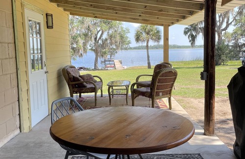 Fort McCoy Cottage | Lake Kerr Cottages - McDade