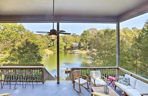 Dadeville Maison | Waterfront Lake Martin Home with Private Dock and View