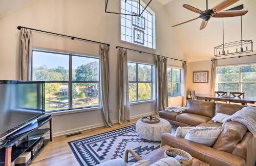 Dadeville Maison | Waterfront Lake Martin Home with Private Dock and View