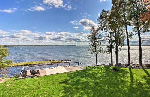 Isle Maison | Waterfront Lake Mille Lacs Lodge with Deck and Grill!