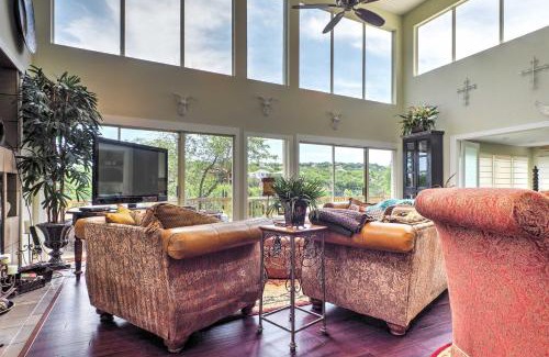 Briarcliff Maison | Waterfront Lake Travis Luxury Home with Large Deck!