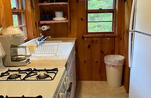Melvin Village Cottage | Waterfront Lake Winnipesaukee cottages sur une plage de sable privée peut accueillir 12 W / quai
