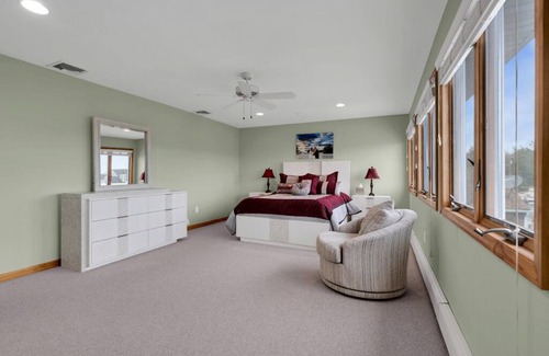 Bayville Maison | Waterfront Luxury Home with HEATED POOL, Outdoor Shower, sleeps 8