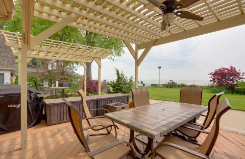 Luna Pier Maison | Waterfront Luna Pier Home 14 Mi to Downtown Toledo