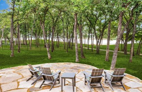 Lakewood Village Maison | Waterfront Luxury Living with 4-BR Pool and Views