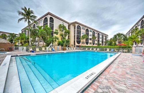 Marco Island Appartement | Waterfront Marco Island Condo with Pool and Hot Tub!