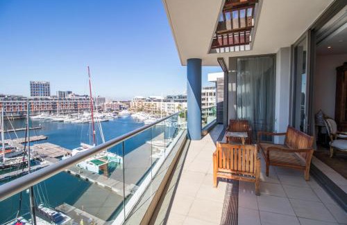Victoria and Alfred Waterfront Appartement | Waterfront Marina 2 Bedroom Yacht View