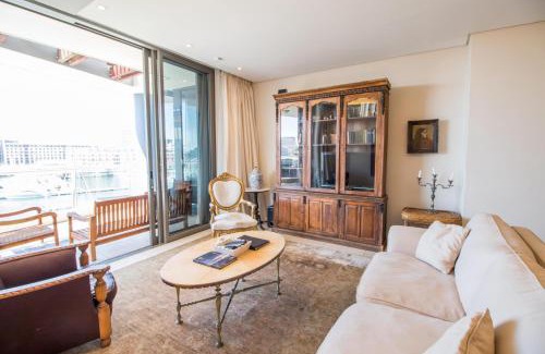 Victoria and Alfred Waterfront Appartement | Waterfront Marina 2 Bedroom Yacht View