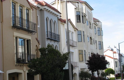 Marina District Appartement | Waterfront Marina- One Kind Garden Unit, Beaux volumes, Top-évalué!