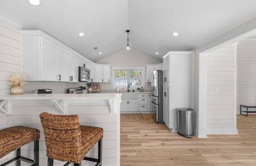 Newport Maison | Waterfront Oasis Minutes From The Beach