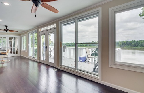 Augusta Maison | RIVERHOUSE PRIVATE 3acres ~ Piscine ~ Dock-Tee sur le pont-Fire Pit-Nature-QUIET