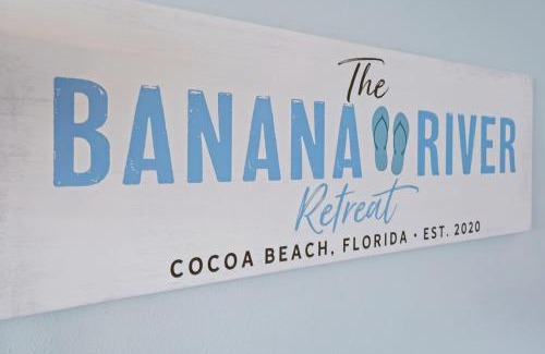 Cocoa Isles Maison | Waterfront Oasis1 blk to beach-Kayaks-Game room