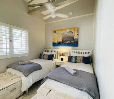 Selection Beach Appartement | Waterfront Ocean Views