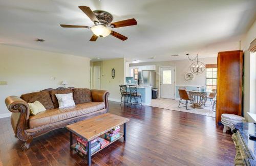 Pass Christian Maison | Waterfront Pass Christian Oasis about 2 Mi to Beach!