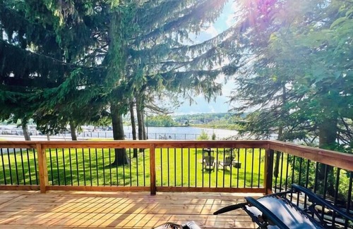 Disraeli Chalet De Ski | Waterfront Private Dock 10 people