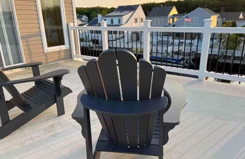 Beach Haven West Maison | Waterfront retreat minutes from the beach