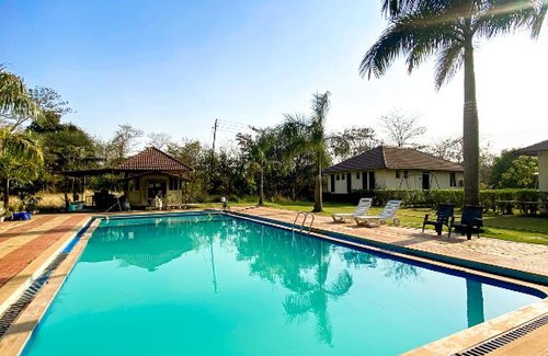 Vada Maison | Waterfront Resort in Mumbai