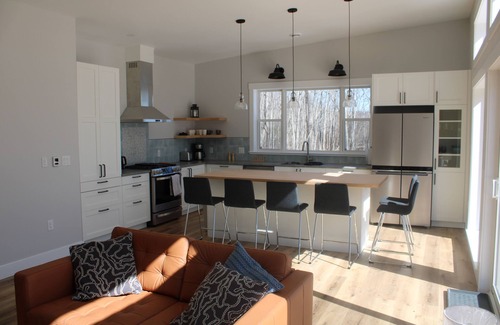Port Wade Cottage | Waterfront retreat on Annapolis Basin - private; hot tub; fully equipped kitchen