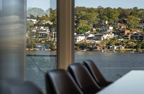 Oyster Bay Maison | Waterfront Home In Oatley