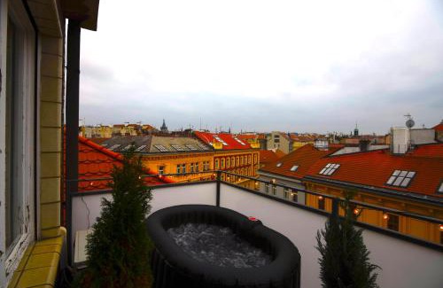 Prague 1 Appartement | Waterfront River Side Roof Top Apartment - Terrace with city view